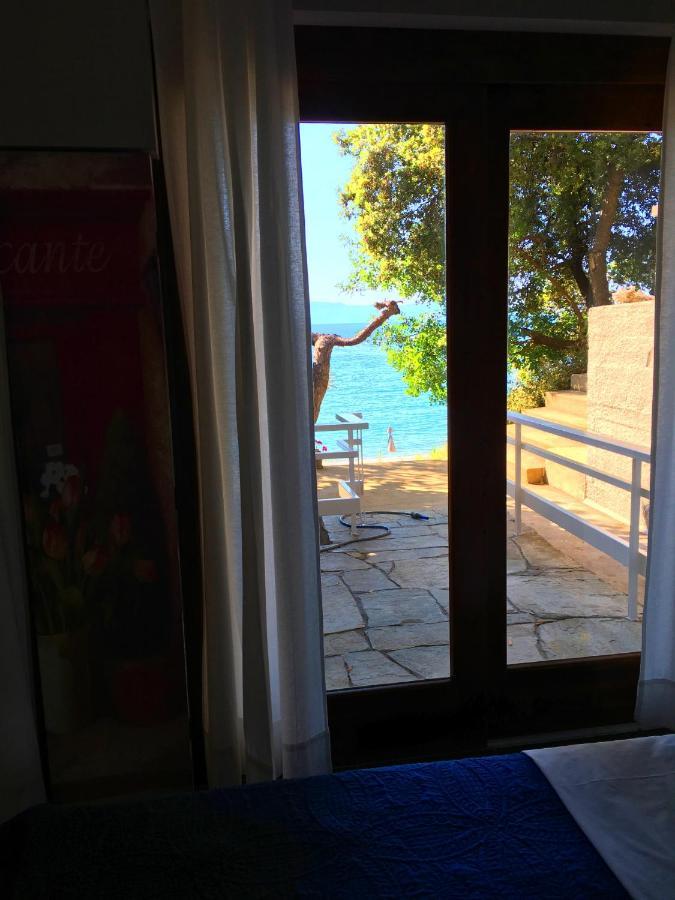 Secret Bay Apartment PalaiónTsiflíkion Екстериор снимка
