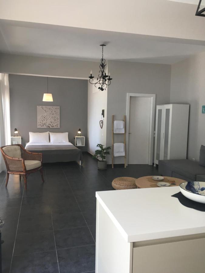 Secret Bay Apartment PalaiónTsiflíkion Екстериор снимка