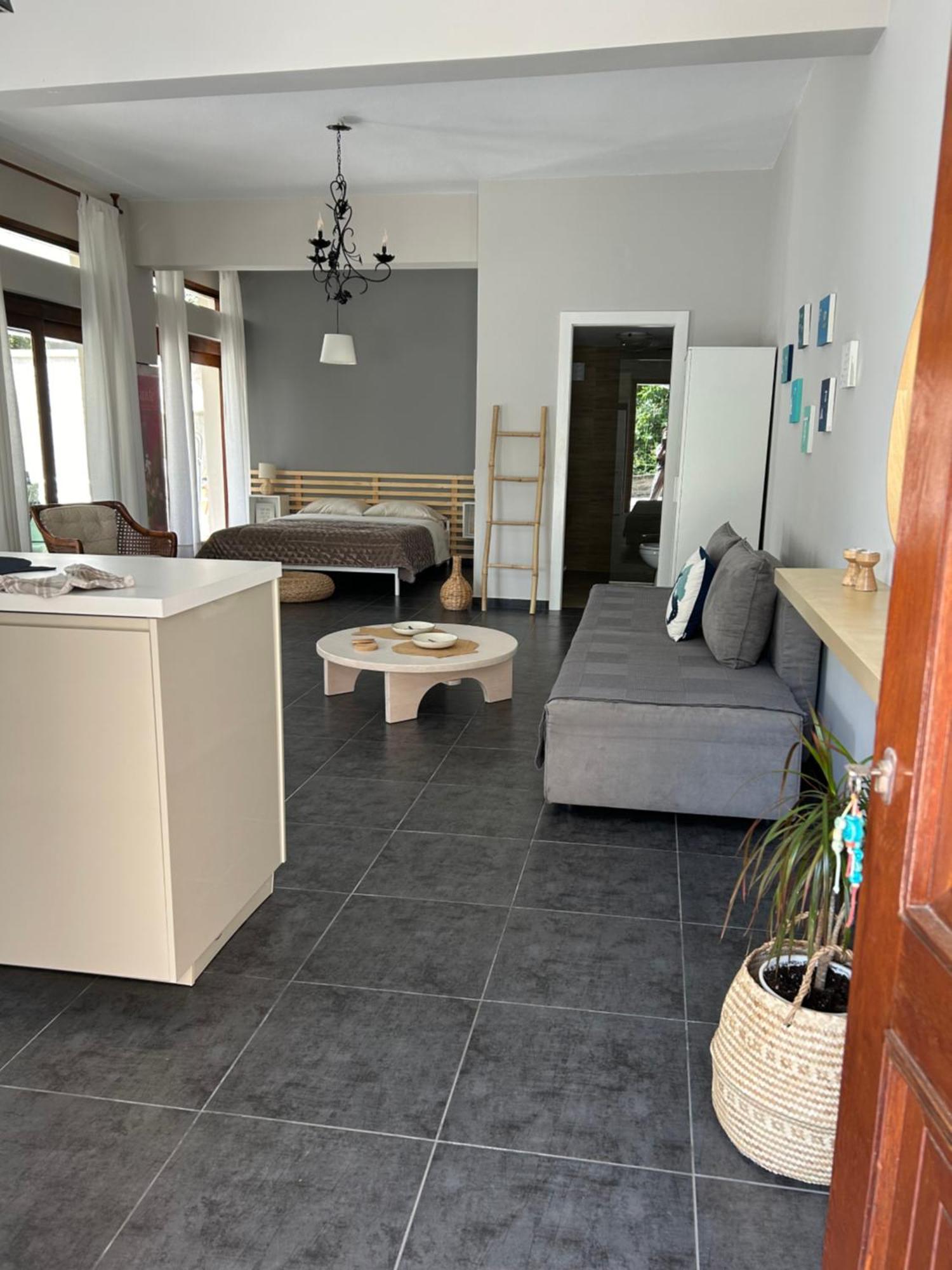 Secret Bay Apartment PalaiónTsiflíkion Екстериор снимка