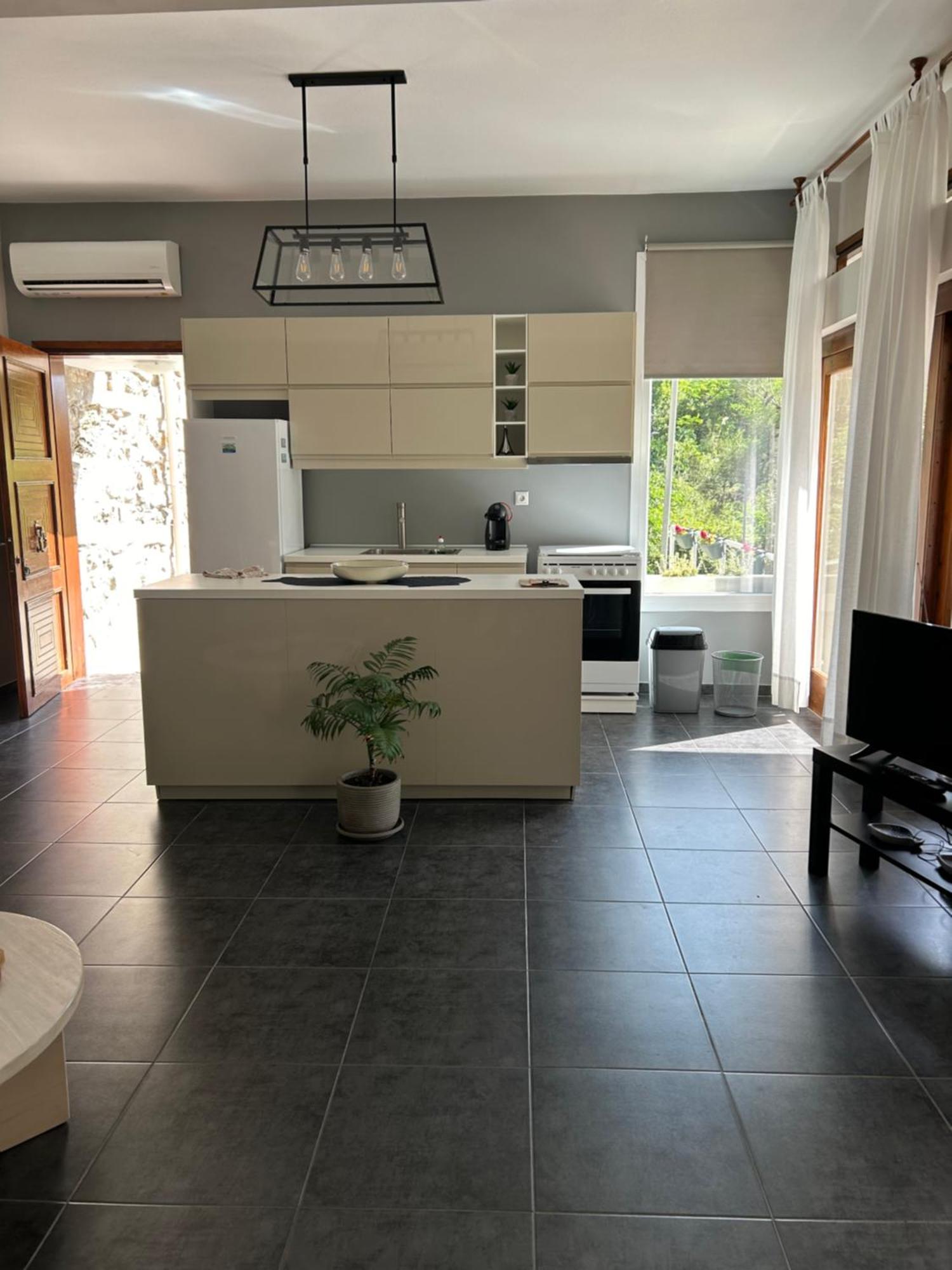 Secret Bay Apartment PalaiónTsiflíkion Екстериор снимка